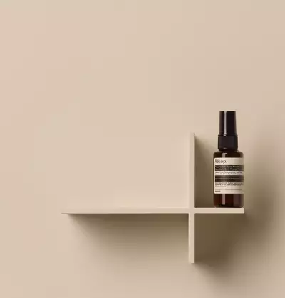 How to use Resurrection Rinse-Free Hand Mist